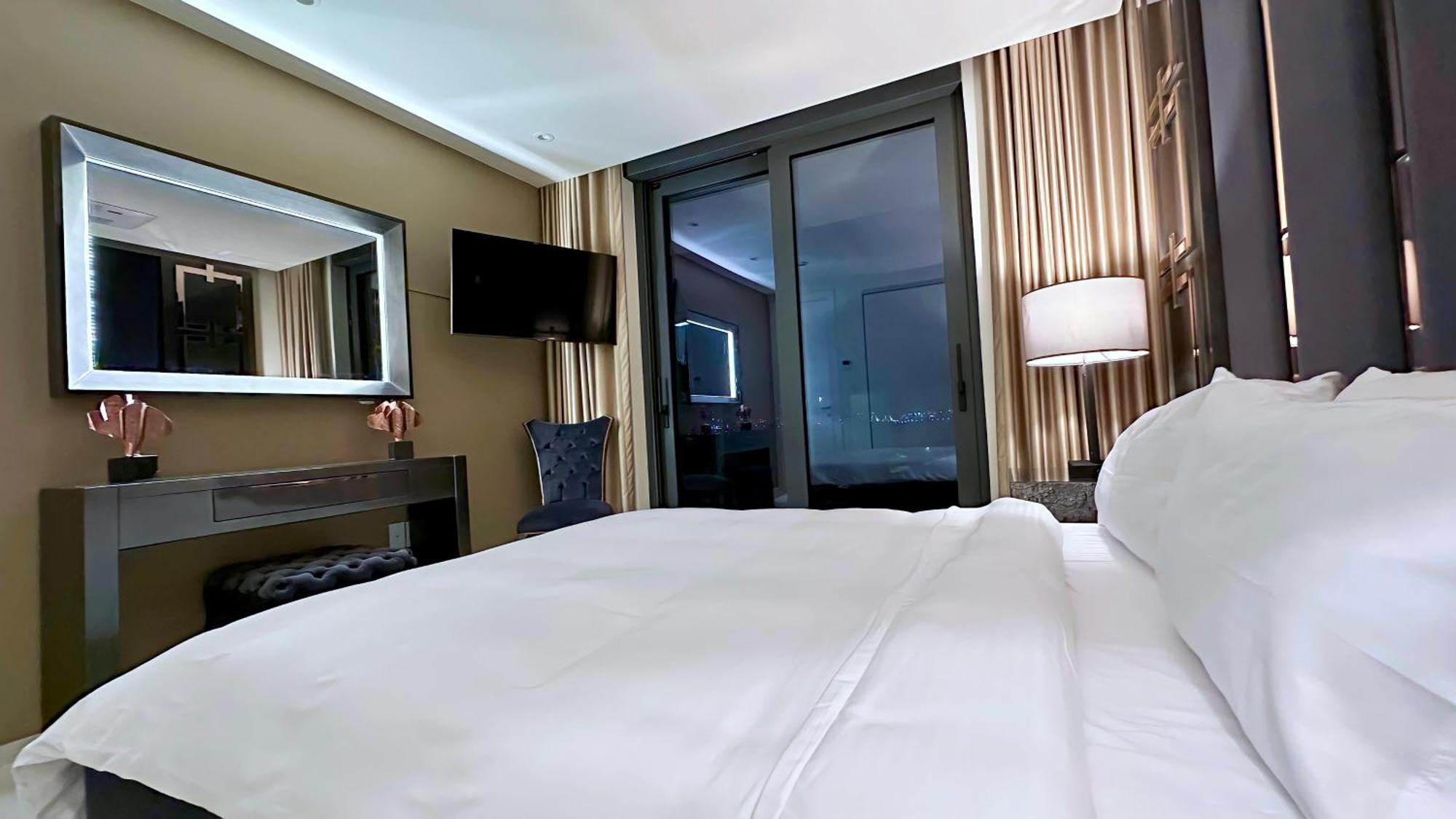 Mullet Bay Suites - Your Luxury Stay Awaits Cupecoy  Bagian luar foto